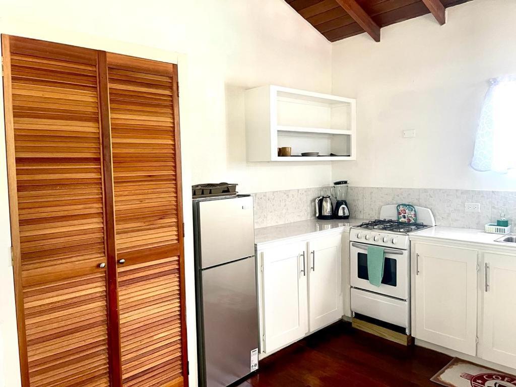 Blr Beach Villas Christ Church Zewnętrze zdjęcie