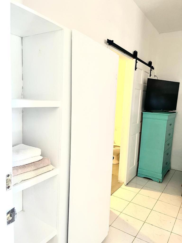 Blr Beach Villas Christ Church Zewnętrze zdjęcie